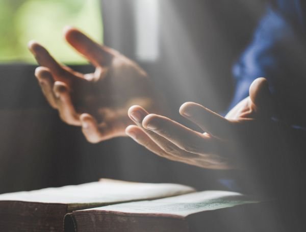 Oración jueves 4 junio 2026 imagen destacada oración 4 06 2026