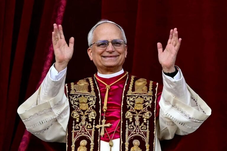 León XIV: Dejemos que la paz crezca en nosotros y florecerá en el mundo