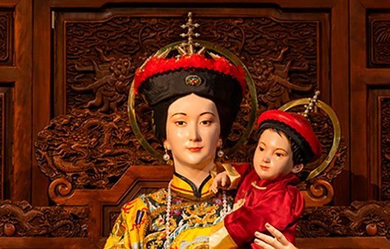 “‘Madre de China’: la exposición mariana que sorprende a Lima y acerca una singular devoción a la Virgen”
