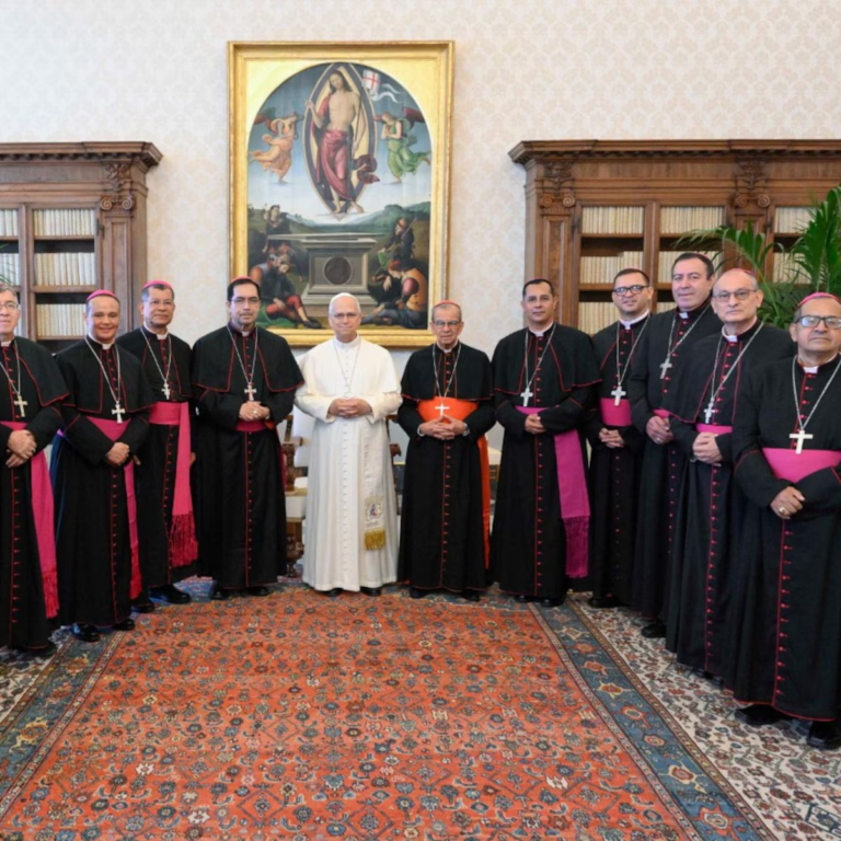 Papa León XIV recibe a los obispos de El Salvador en el Vaticano