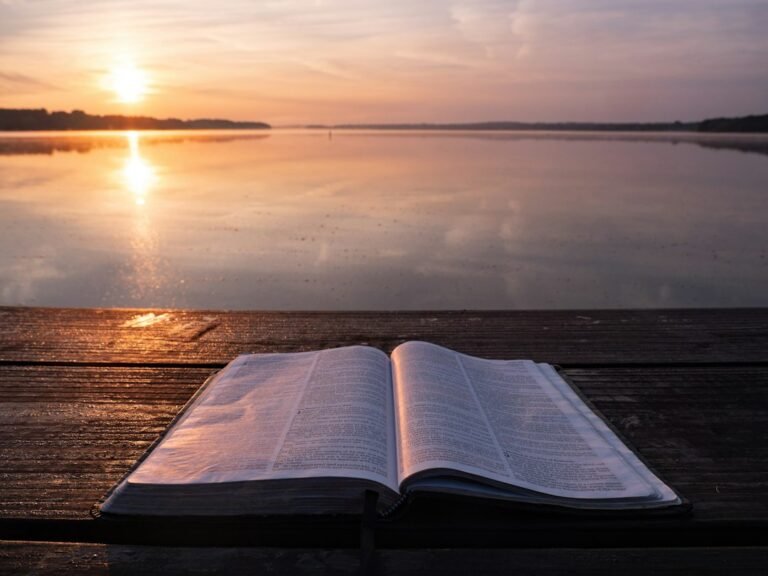Biblia abierta para las lecturas del 17 de septiembre de 2026