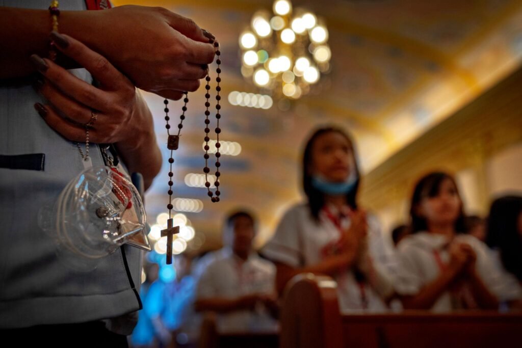 Rosario Misionero Internacional: oración por los cinco continentes