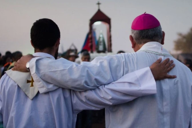 Argentina: Iglesia lanza campaña solidaria para apoyar a sacerdotes ancianos y enfermos en Bahía Blanca
