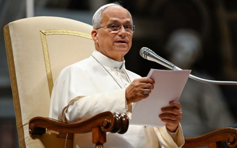 El Papa León XIV pide reconocer y valorar cada vez más la contribución de las mujeres en el Vaticano
