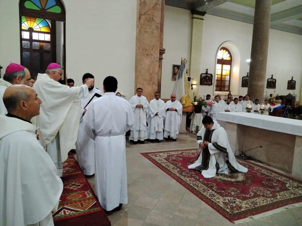 Chile: Iglesia de Rancagua celebra la ordenación de dos nuevos sacerdotes en una emotiva ceremonia
