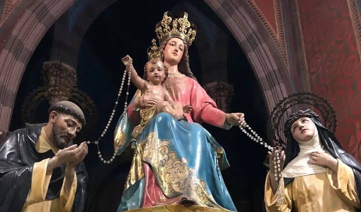 Oración a la Virgen del Rosario para pedir protección, paz y ayuda